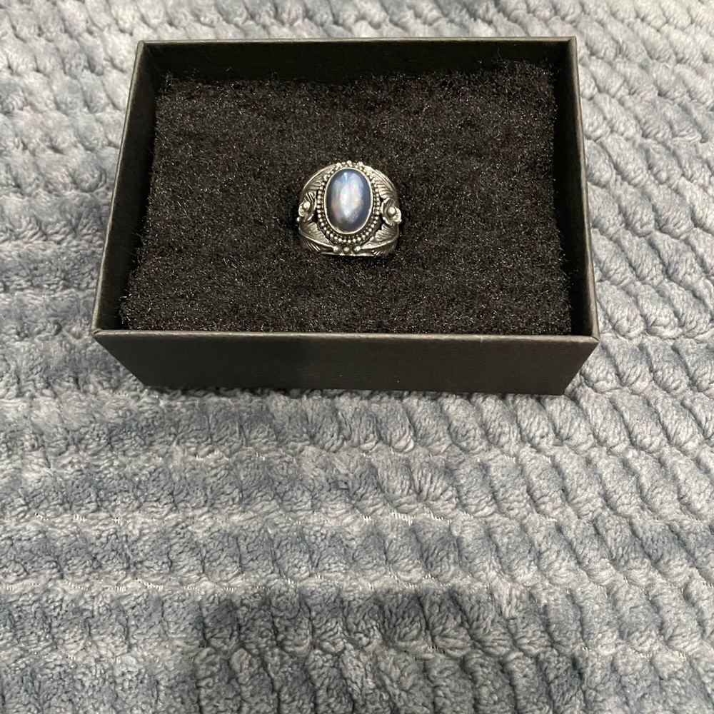 Elegant Silver and Blue Women's Ring